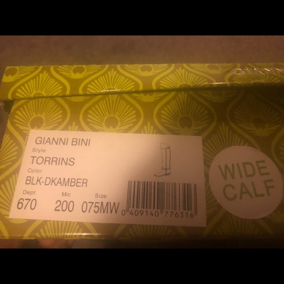 Boots - Picture 4 of 6